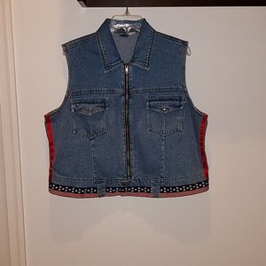 😎 🇺🇸 Patriotic vintage denim vest!